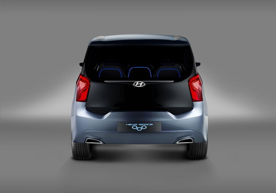  Hyundai Hexa Space Concept 2012 года  (фото 6 из 19)